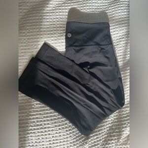 Lululemon Black cropped Leggings